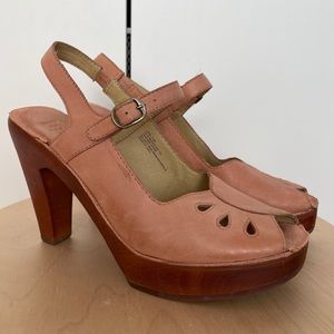 Latigo June Leather Wooden Clog Sandal Size 7.5